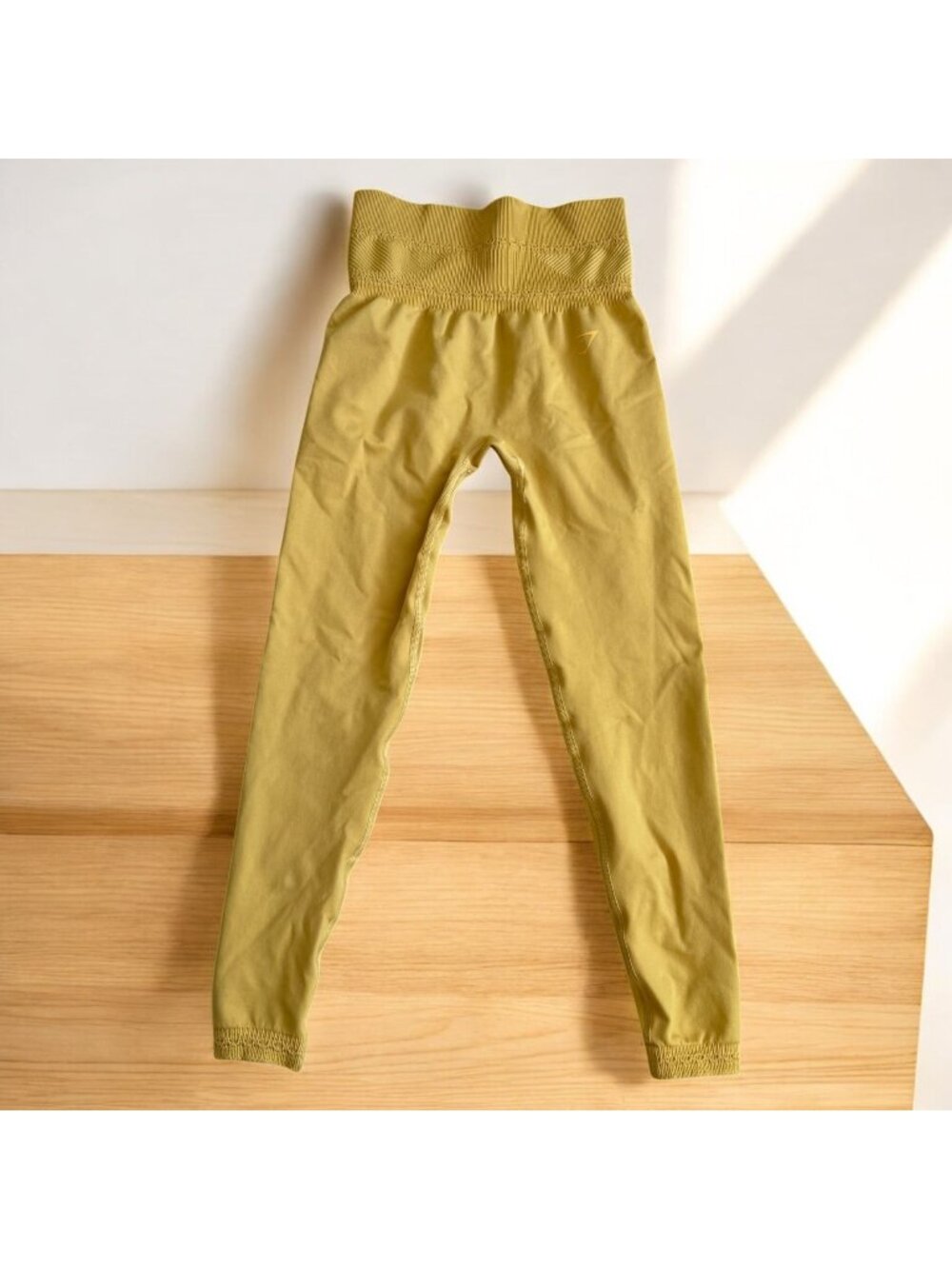 GYMSHARK Marigold Yellow Crochet Trim Crop Leggings Tights Size Small